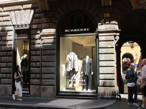 via condotti burberry|via dei condotti shopping.